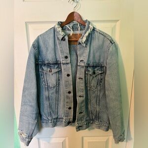Vintage 70’s Levi’s Faded Denim Jacket 75505